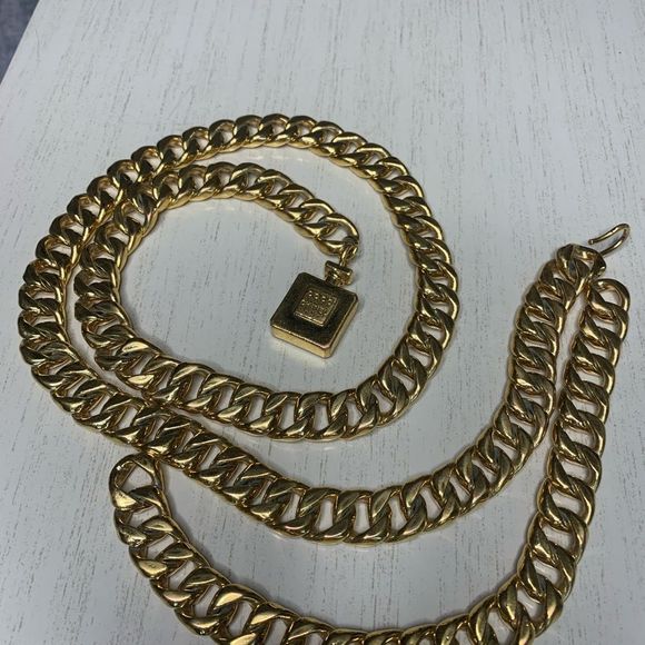 1970s Chanel Gold Toned Perfume Chain Belt Necklace Vintage Pristine condition - Picture 11 of 14